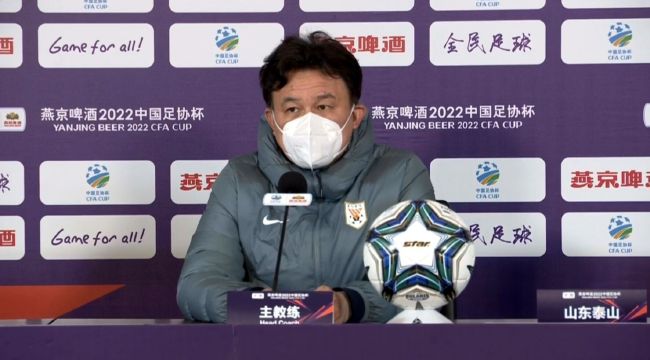 到影片最后能明确发现，男主角不会改变，因为他缺乏成长的动力，对爱的索取性较低；而从最初就能看出，女主角进入这段关系的意愿远大于男主角。