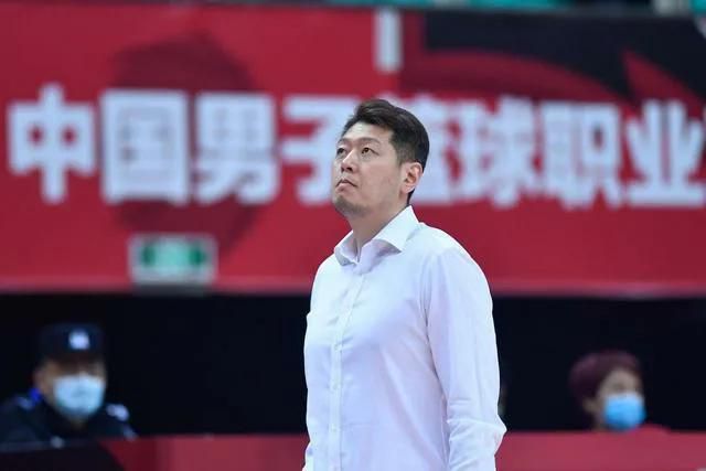 在这场岌岌可危的生存骗局中，会讲述怎样的故事？